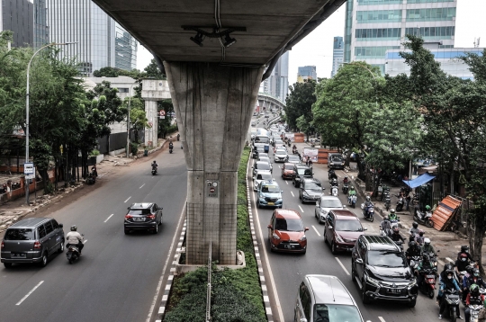 Kemacetan di Jalan Kapten Tendean Akibat Proyek Galian Utilitas