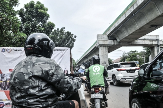 Kemacetan di Jalan Kapten Tendean Akibat Proyek Galian Utilitas