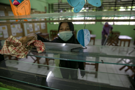 Persiapan Uji Coba Sekolah Tatap Muka di SDN Kenari 08