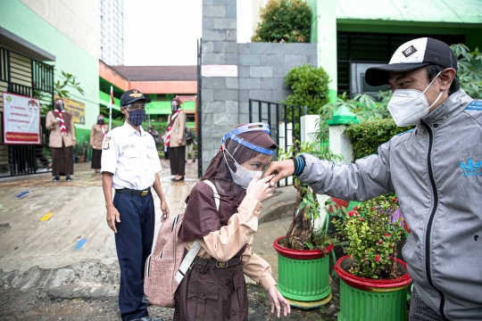 Uji Coba Pembelajaran Tatap Muka di SDN Kenari 08 Pagi