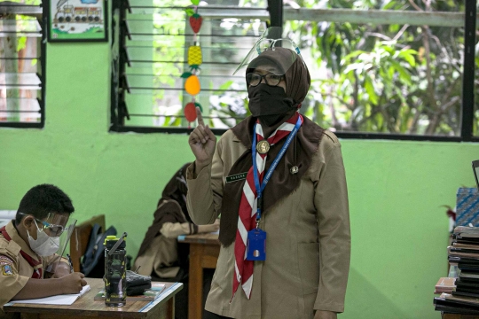 Uji Coba Pembelajaran Tatap Muka di SDN Kenari 08 Pagi