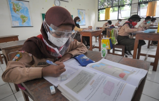 Mulai Hari Ini, 85 Sekolah di Jakarta Uji Coba Belajar Tatap Muka