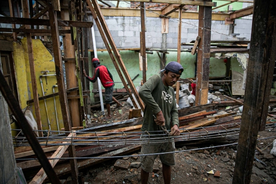 Hindari Banjir, Permukiman di Kampung Melayu Disulap Jadi Rumah Panggung