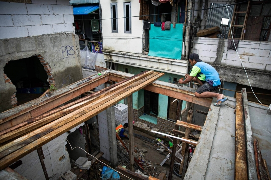 Hindari Banjir, Permukiman di Kampung Melayu Disulap Jadi Rumah Panggung