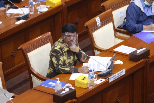 Raker di DPR, Menkominfo Paparkan Perkembangan Layanan 5G