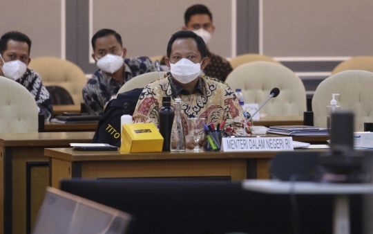 Mendagri dan Pansus DPR Bahas RUU Otonomi Khusus Papua