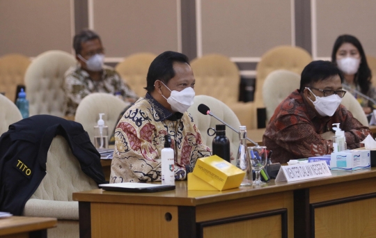 Mendagri dan Pansus DPR Bahas RUU Otonomi Khusus Papua