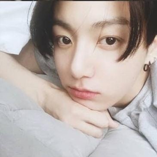 jungkook selca