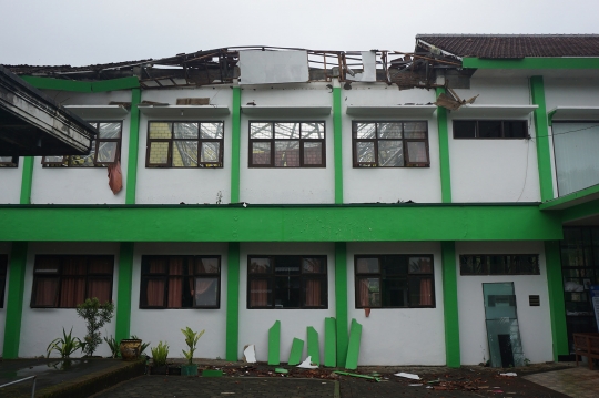 Kondisi MAN 2 Malang Rusak Berat Akibat Diguncang Gempa