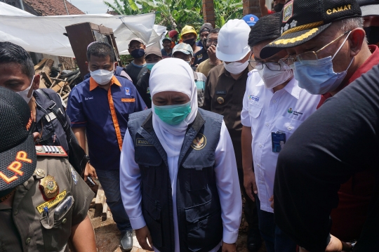 Khofifah Tengok Korban Gempa di Kampung Majangtengah