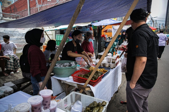 Berburu Menu Buka Puasa di Pasar Takjil Benhil