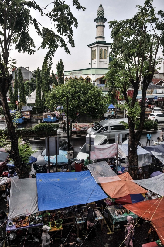 Berburu Aneka Takjil di Pasar Rawamangun