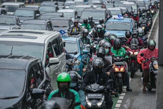 Kemacetan Ibu Kota Menjelang Waktu Berbuka Puasa