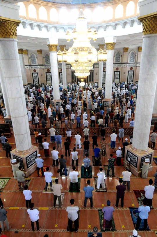 Pelaksanaan Salat Jumat di Minggu Pertama Ramadan dengan Protokol Kesehatan