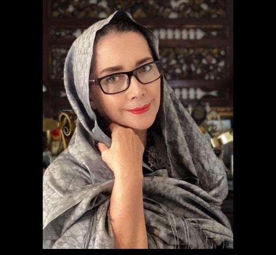 Widyawati Tak Pernah Terlihat Tua, Tetap Cantik di Usia 70 Tahun