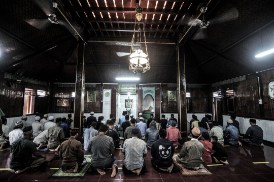 Syiar Islam di Kampung Nelayan