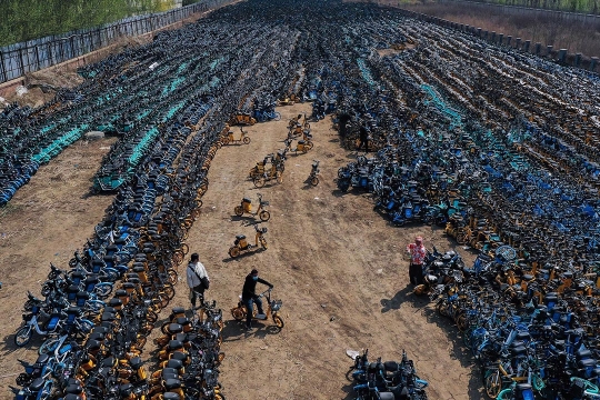 Penampakan Kuburan Sepeda di China