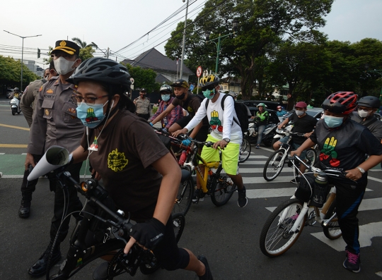 Pesepeda Gelar Aksi Solidaritas untuk Myanmar