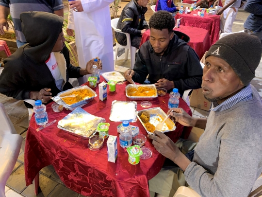 Kehangatan Buka Puasa Bersama di Libya