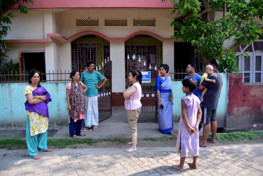 Babak Belur India di Tengah Tsunami Covid-19 Gempa Bumi Mengguncang