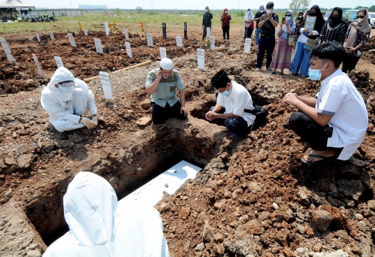 Intensitas Pemakaman Korban Covid-19 Alami Penurunan di TPU Rorotan