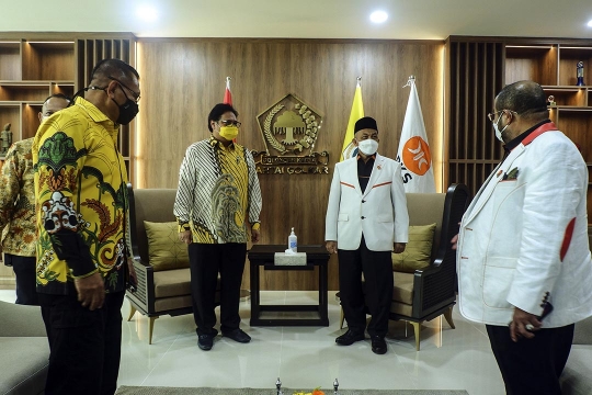 Pimpinan PKS Sambangi Markas Golkar