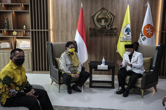 Pimpinan PKS Sambangi Markas Golkar