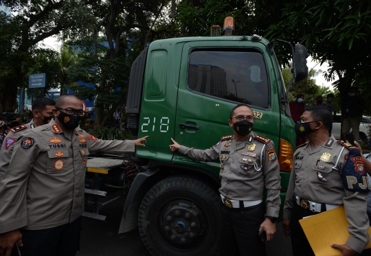 Ini Truk Kontainer yang Dikemudikan Bocah 12 Tahun