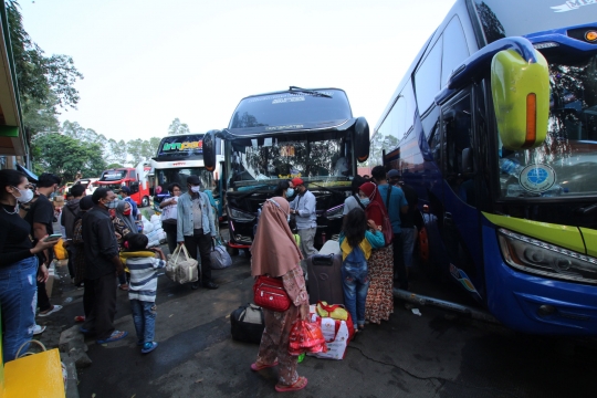 Bus Angkut Pemudik Akan Diberi Stiker Khusus