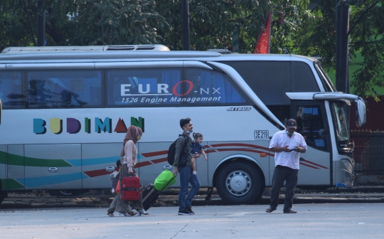 Bus Angkut Pemudik Akan Diberi Stiker Khusus