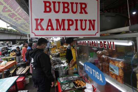 Berburu Menu Buka Puasa Khas Sumatera Barat di Food Street Kramat