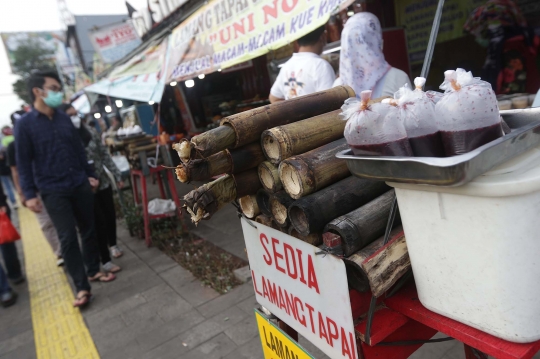 Berburu Menu Buka Puasa Khas Sumatera Barat di Food Street Kramat