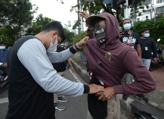 Ricuh di Aksi May Day, Polisi Amankan Puluhan Pengunjuk Rasa