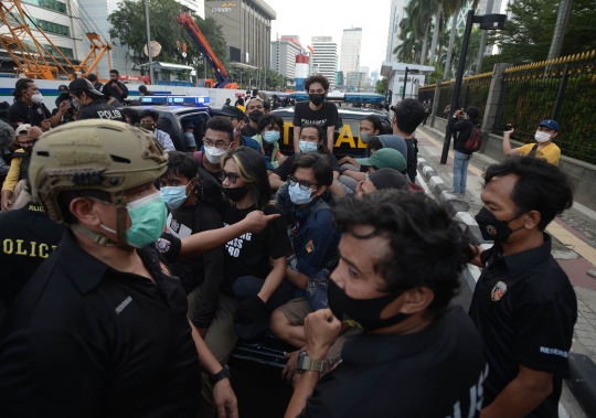 Ricuh di Aksi May Day, Polisi Amankan Puluhan Pengunjuk Rasa