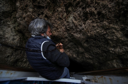 Blue Grotto, Gua Berair Biru yang Memikat Hati Wisatawan