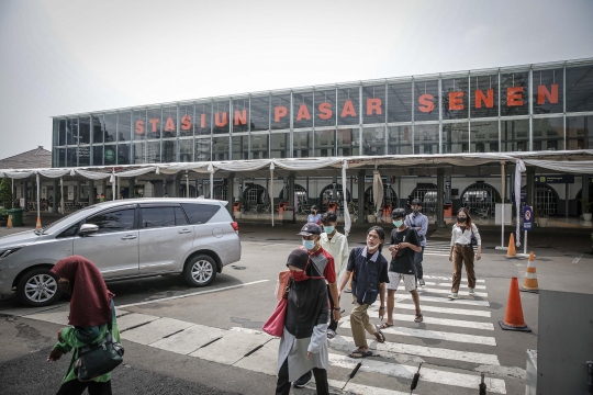 Sepinya Stasiun Pasar Senen di Tengah Larangan Mudik