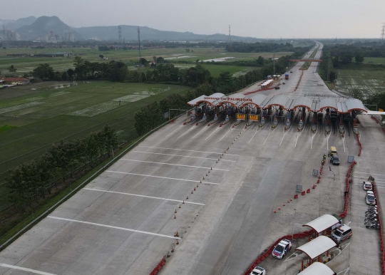 Sepinya Gerbang Tol Palimanan Akibat Larangan Mudik