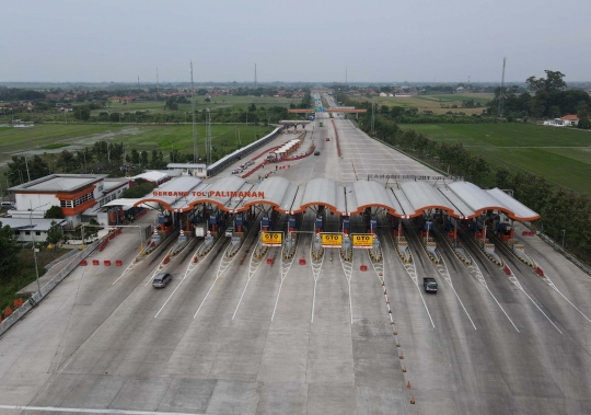 Sepinya Gerbang Tol Palimanan Akibat Larangan Mudik