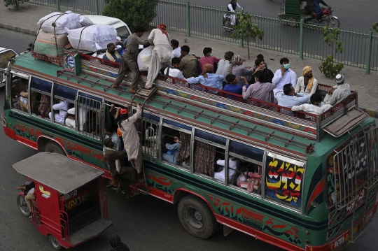 Suasana Mudik Lebaran di Pakistan