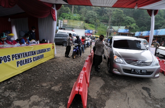 Perbatasan Bogor-Cianjur Dijaga 24 Jam dari Pemudik