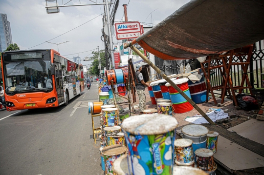 Jelang Lebaran, Pedagang Bedug Mulai Menjamur di Tanah Abang