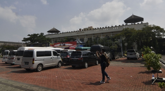 Deretan Travel Gelap yang Disita Polres Metro Kabupaten Bekasi