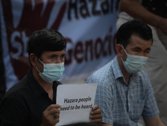 Aksi Damai Pencari Suaka di Gedung UNHCR Jakarta