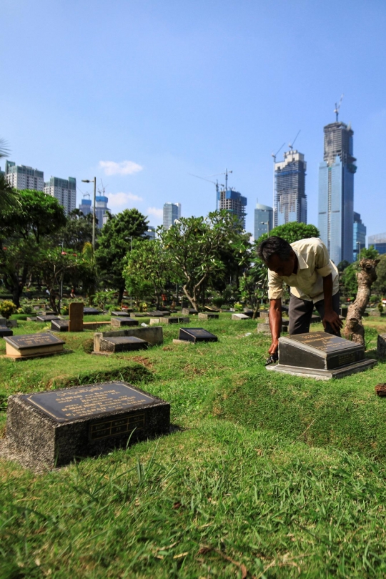 Pemprov DKI Jakarta Larang Ziarah Kubur Saat Lebaran