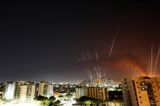Iron Dome Israel Kewalahan Halau Ratusan Roket Hamas