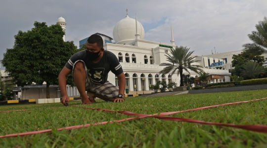 Persiapan Masjid Al-Azhar Gelar Salat Id di Tengah Pandemi