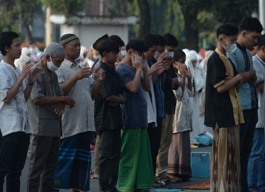 Suasana Pelaksanaan Salat Idulfitri di Senen