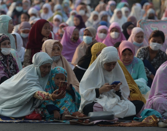 Suasana Pelaksanaan Salat Idulfitri di Senen