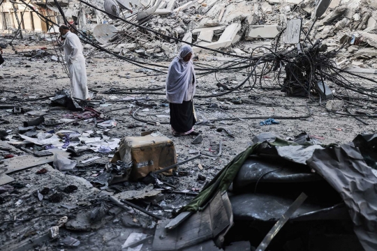 Muslim Gaza Salat Idulfitri di Tengah Reruntuhan Akibat Gempuran Israel