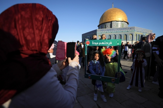 Kebahagiaan Muslim Palestina Rayakan Idulfitri di Masjid Al-Aqsa Tanpa Gangguan